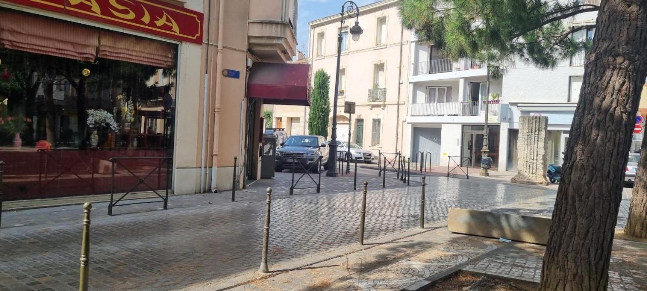 Beau Studio En Centre Ville Narbona Exterior foto